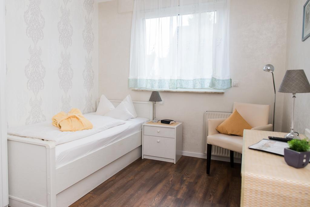 Piepers Landidyll Hotel บาด เลอร์ ภายนอก รูปภาพ